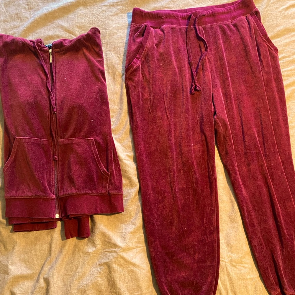 FashionNova sweatsuit